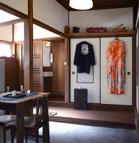 פנסיון Zokuijinkan Guesthouse 続異人館