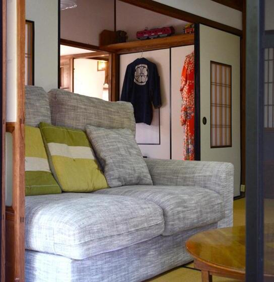 פנסיון Zokuijinkan Guesthouse 続異人館