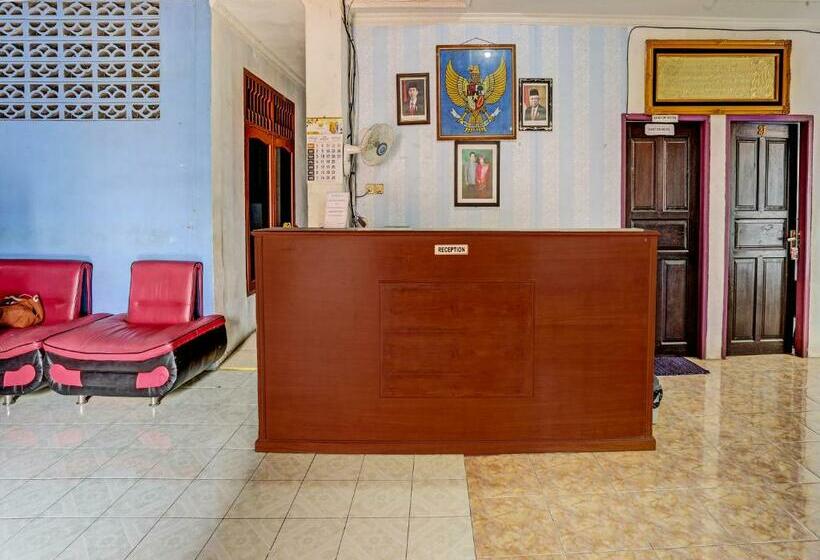 Spot On 92208 Hotel Andira Syariah