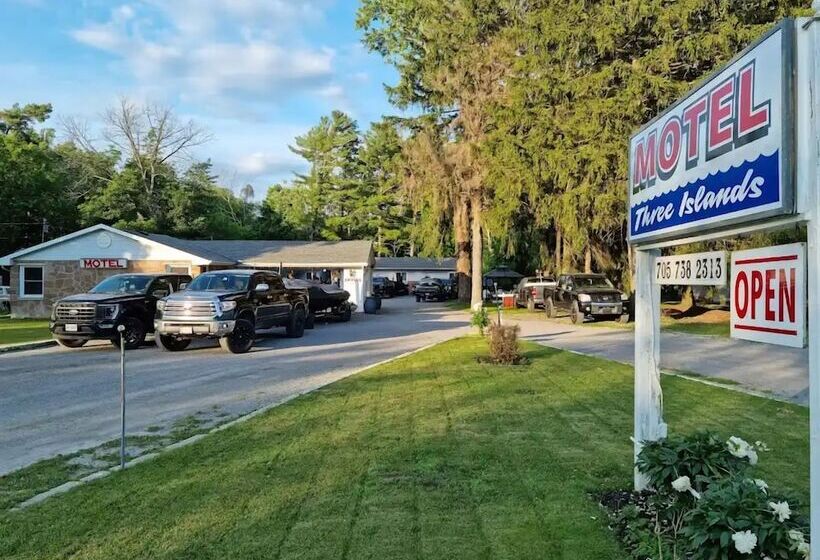 Three Island Motel
