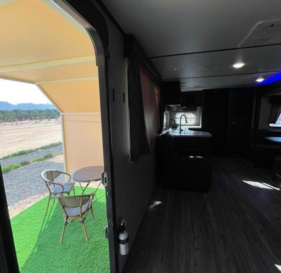 호스텔 منتجع واحة الفريد للايواء السياحي بمدينة العلا