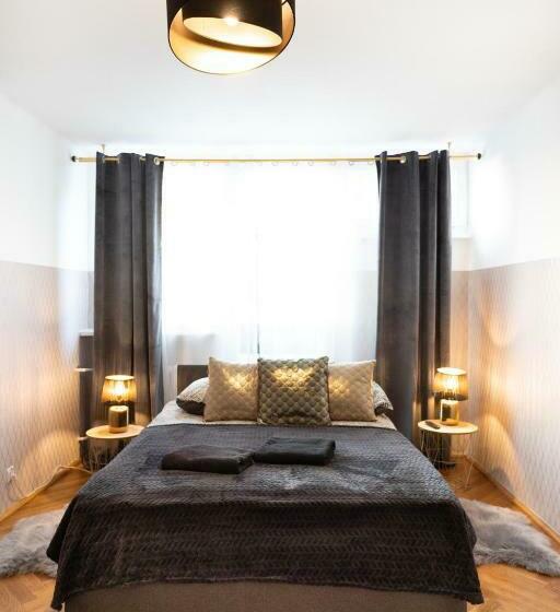 Общежитие Clicktheflat Pereca City Centre Apart Rooms