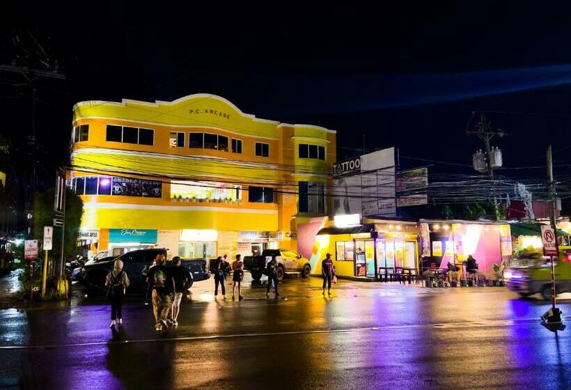 هاستل Corazon Tourist Inn