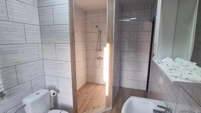 تختخواب و صبحانه Alpen Krokus