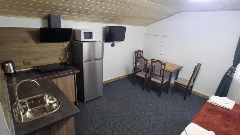 تختخواب و صبحانه Alpen Krokus