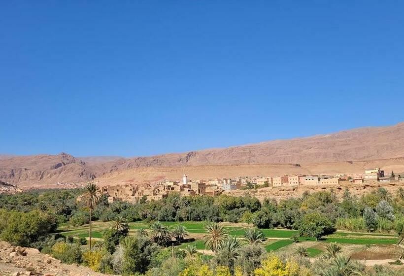 مبيت وإفطار Chantal S Retreat