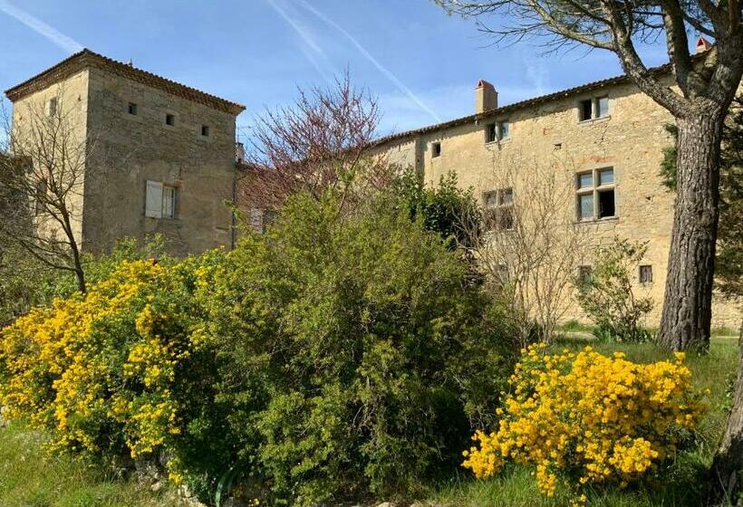 ベッドアンドブレックファースト Château De Mézerville