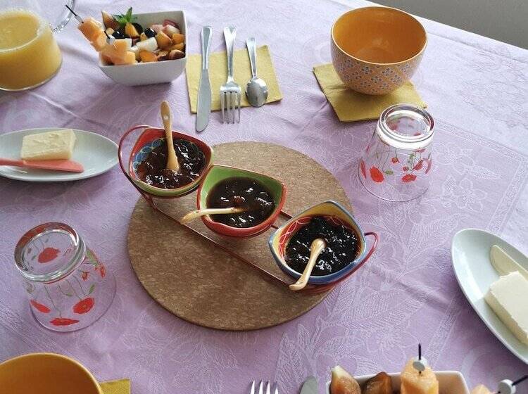 ベッドアンドブレックファースト Domaine Des 3 Cyprès Chez Nath & Pat