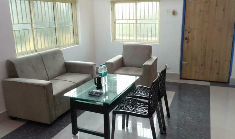 住宿加早餐  Mishra Greens And Farmhouse