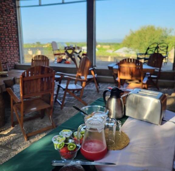 住宿加早餐 Mwi Village House