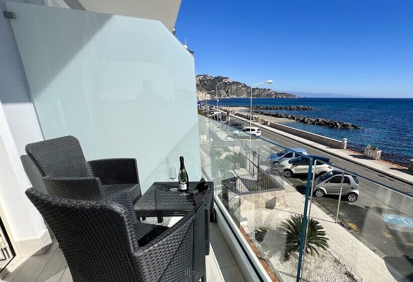 住宿加早餐  Naxos Marina Bay