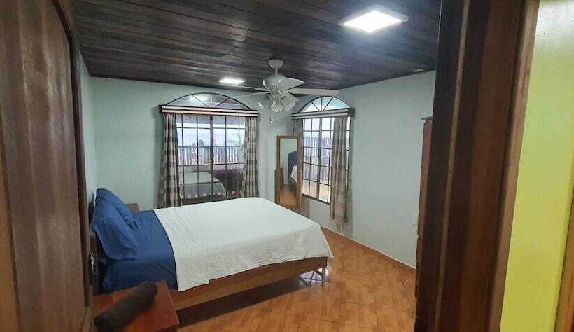 Hospedaje Rosa Del Mar & Sweets Cafe