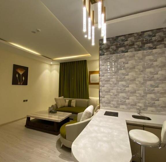 Отель Alfaw Plaza