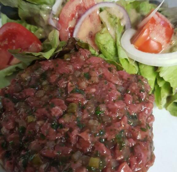 Отель Auberge Des Avenières