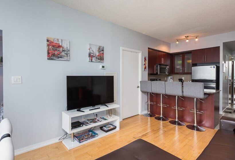 هتل Bremner Blvd Cn Tower Union Station