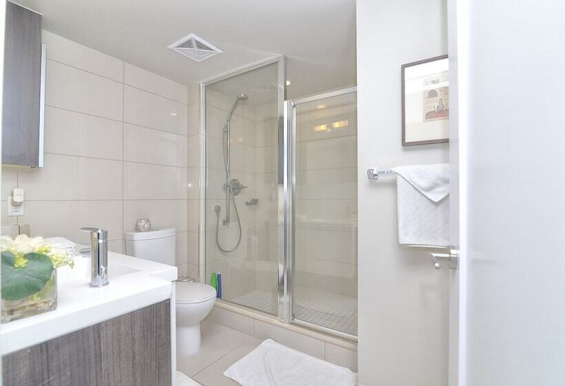 هتل Bremner Blvd Cn Tower Union Station