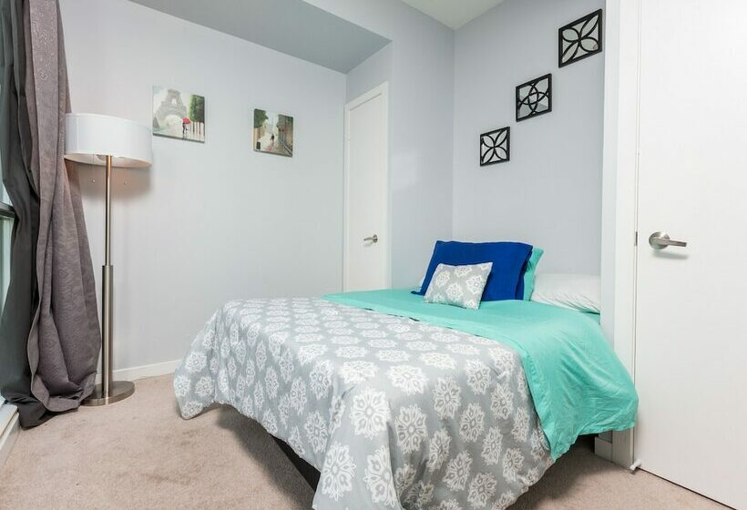 هتل Bremner Blvd Cn Tower Union Station