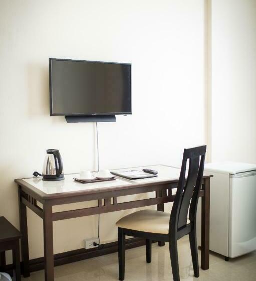 Отель Centerpoint Boutique