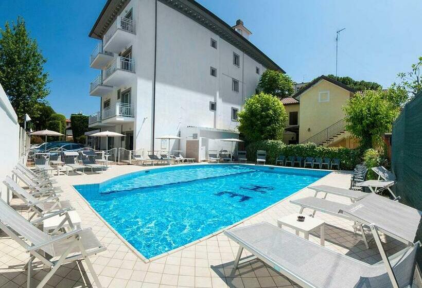 בית מלון כפרי Embassy