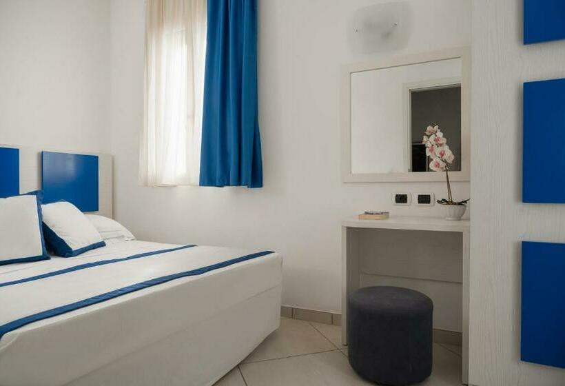 בית מלון כפרי Embassy