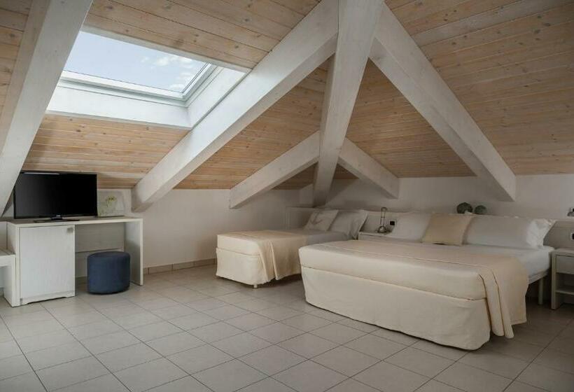 בית מלון כפרי Embassy