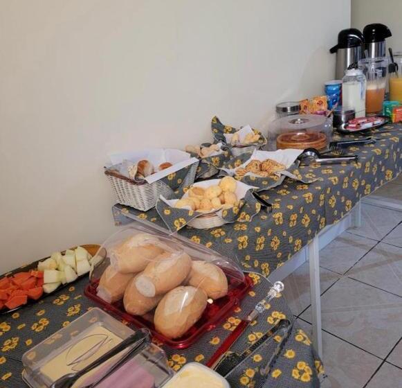 Отель Hostel Girassol