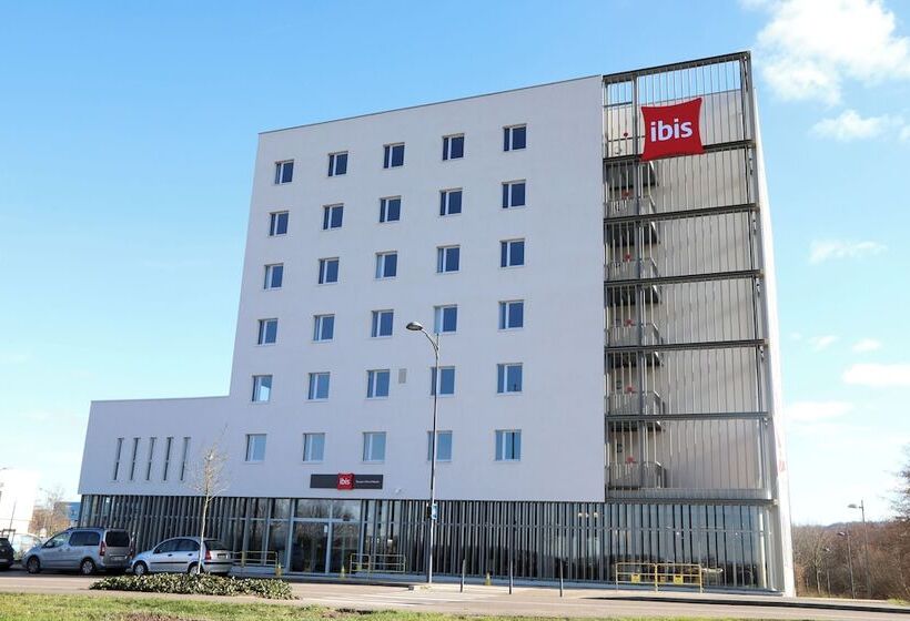 בית מלון כפרי Ibis Bourgoin Jallieu Medipole