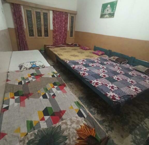 בית מלון כפרי Jahangir Lodge