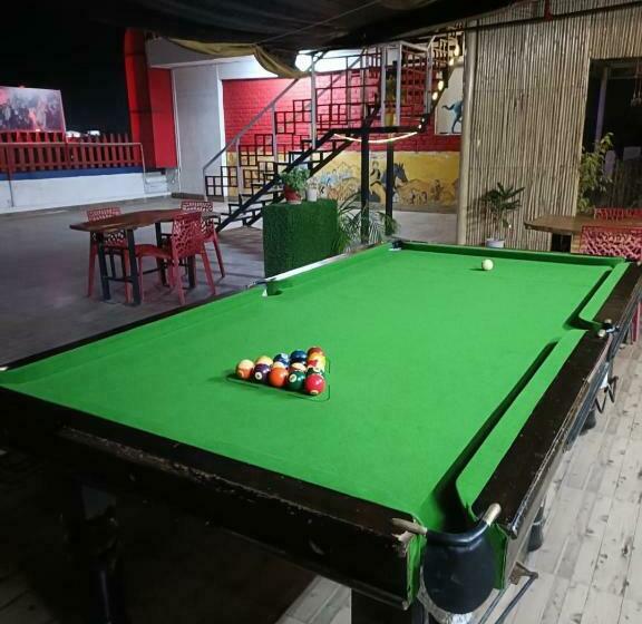 酒店 Kanishkka Inn