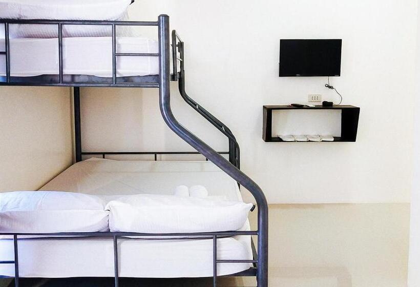 هتل L And V Bantayan Guest House