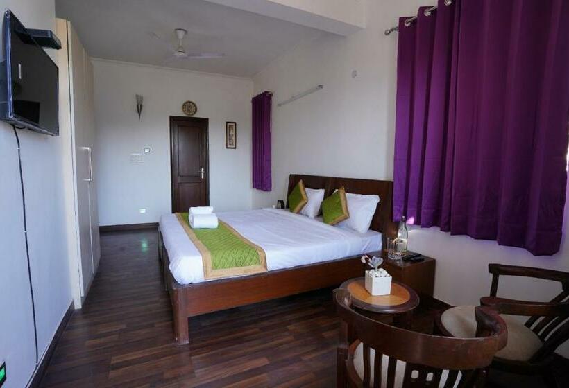 ホテル Malang By Baakhei