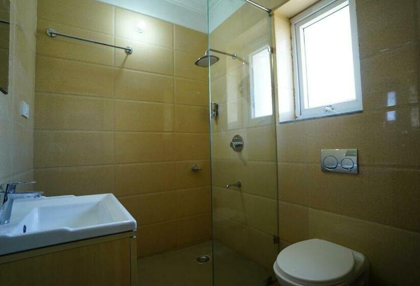 ホテル Malang By Baakhei