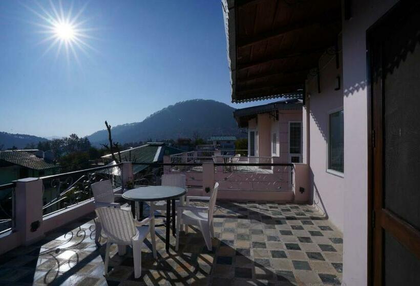 ホテル Malang By Baakhei