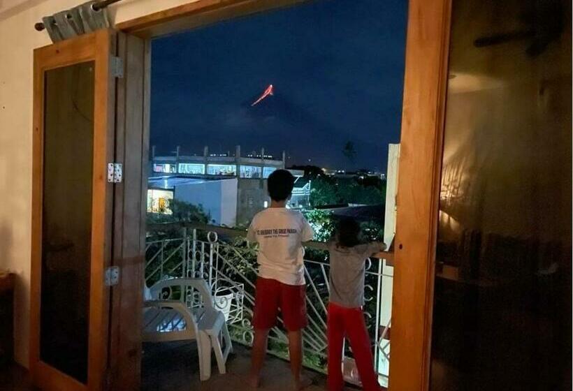 בית מלון כפרי P&b Residences Legazpi