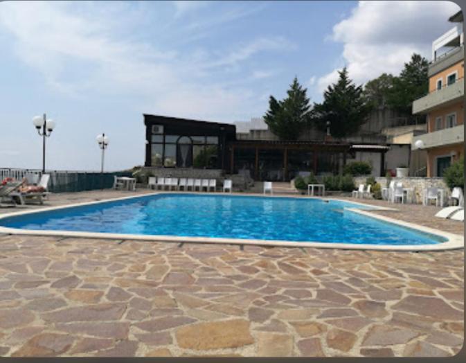 Отель Santangelo