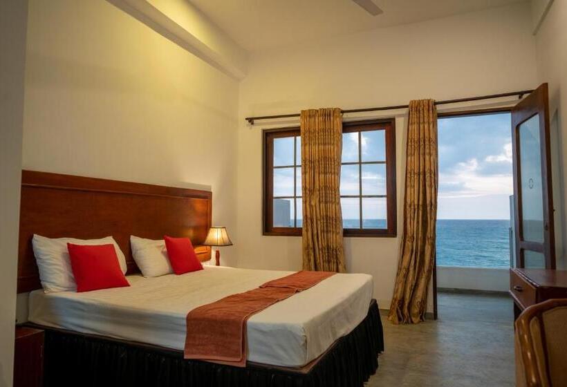 فندق Sky Breeze Right On The Beach