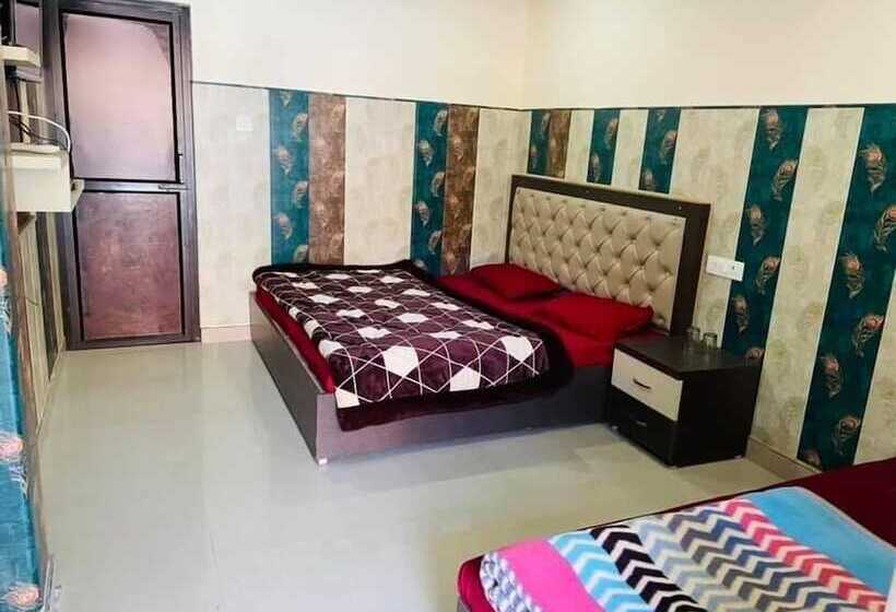 酒店 The Palm Resort