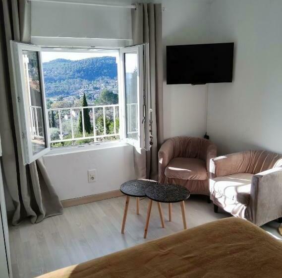 Les Terrasses B&b Avec Piscine Privée