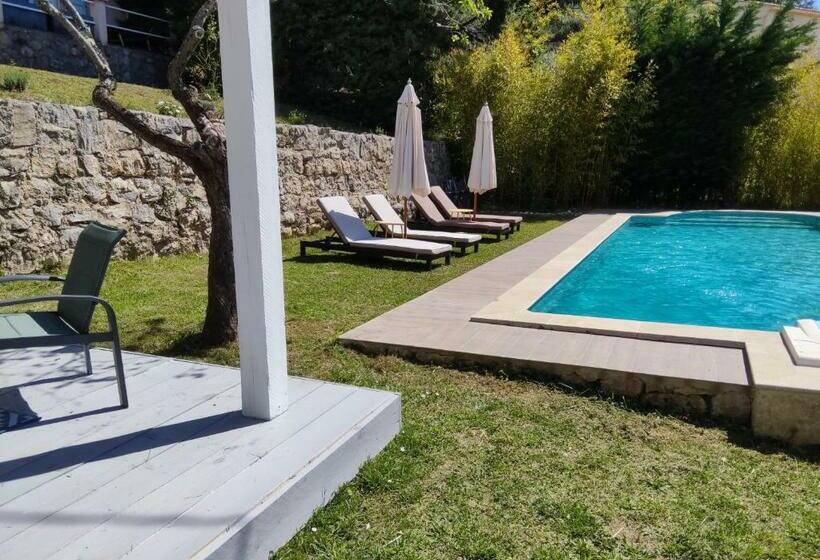 Les Terrasses B&b Avec Piscine Privée