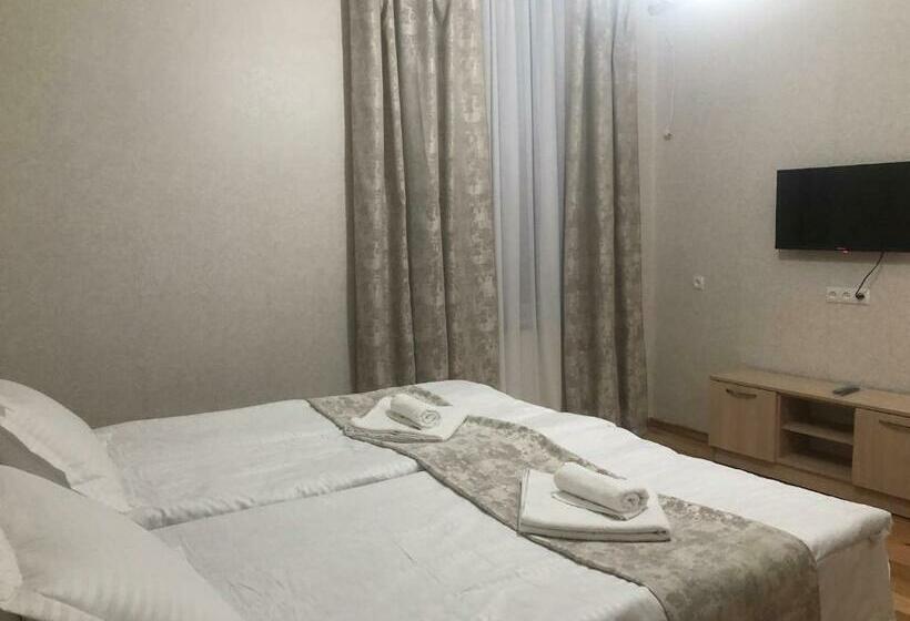 پانسیون Cozy House