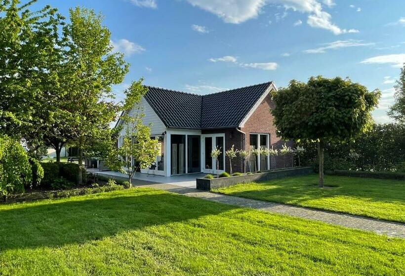 ペンション Gastenverblijf Bij De Buuren