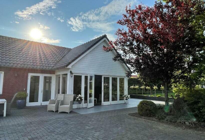 ペンション Gastenverblijf Bij De Buuren