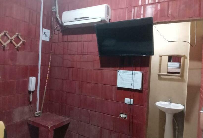 פנסיון Hostal La Ventana