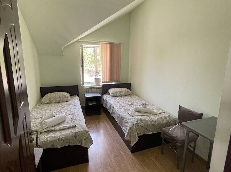 펜션 Noragyugh Guest House