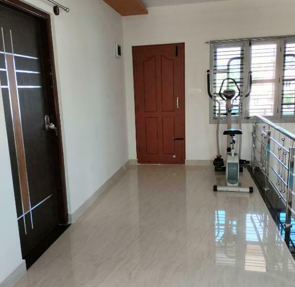 פנסיון Vivi Stays