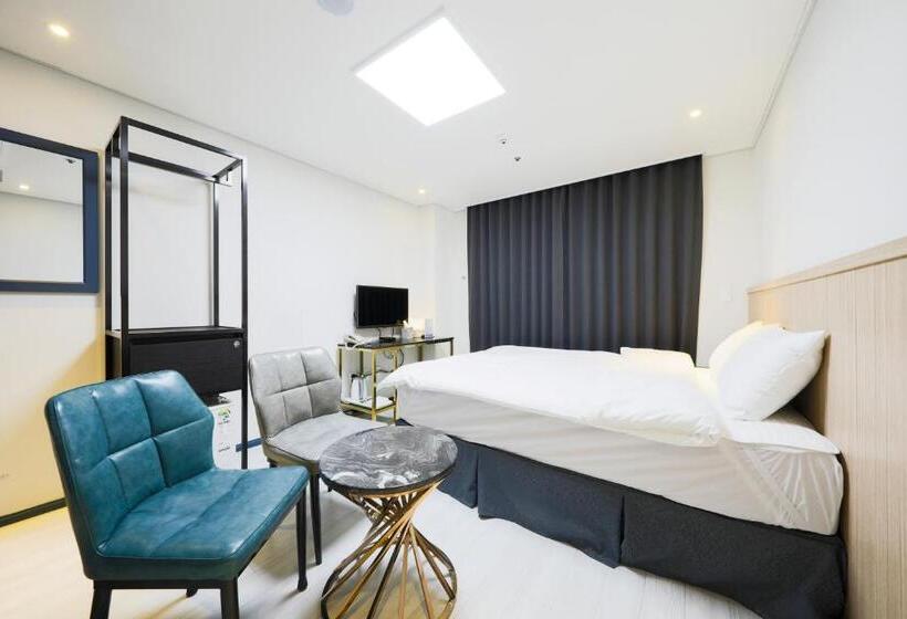 אתר נופש Birch Stay & Life With Dog