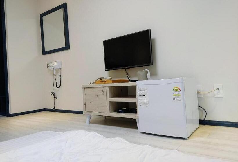 אתר נופש Birch Stay & Life With Dog