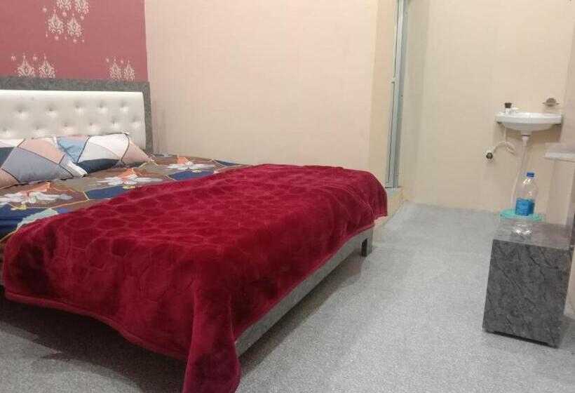 The Jay Hotel By Wb Inn