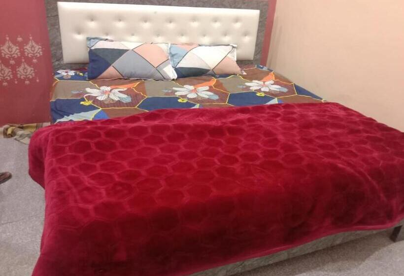 The Jay Hotel By Wb Inn