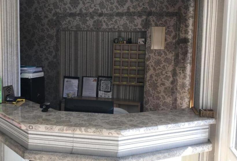 הוסטל Pousada Economica